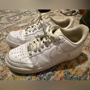 Nike Air Force 1- Size 9